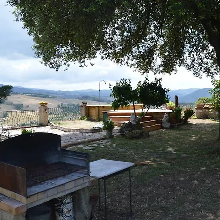Agri-bio Podere Santa Palmira Farm stay *