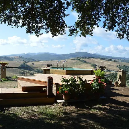 Agri-bio Podere Santa Palmira Farm stay Pomarance
